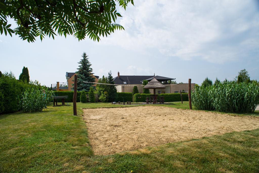 Hotel Idill - Felnőttbarát